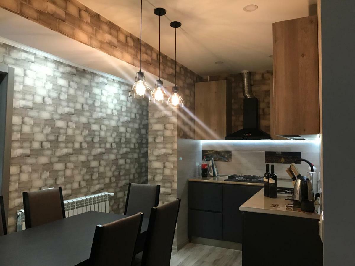 Luxury 4-Bedroom Apartment In The Center Тбілісі Екстер'єр фото